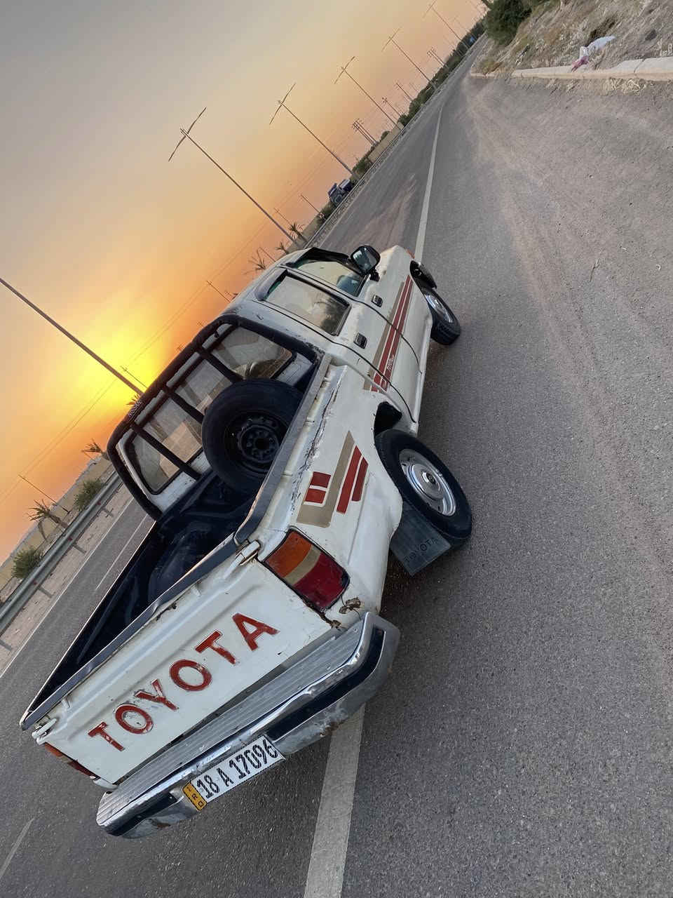 السلام عليكم سيارة البيع
بيكم تيوتة مديل 1989  مكفولة مكينة وكير وشاصي وكسن

سنوية 2030رقم نكليزي شرط تحويل

كهربيات كلهة شقالة سيارة ربع ما تصرف عليهة 

مال جناي سعر 47بيهة مجال 

مكاني البصرة سفوان تواصل ***********
