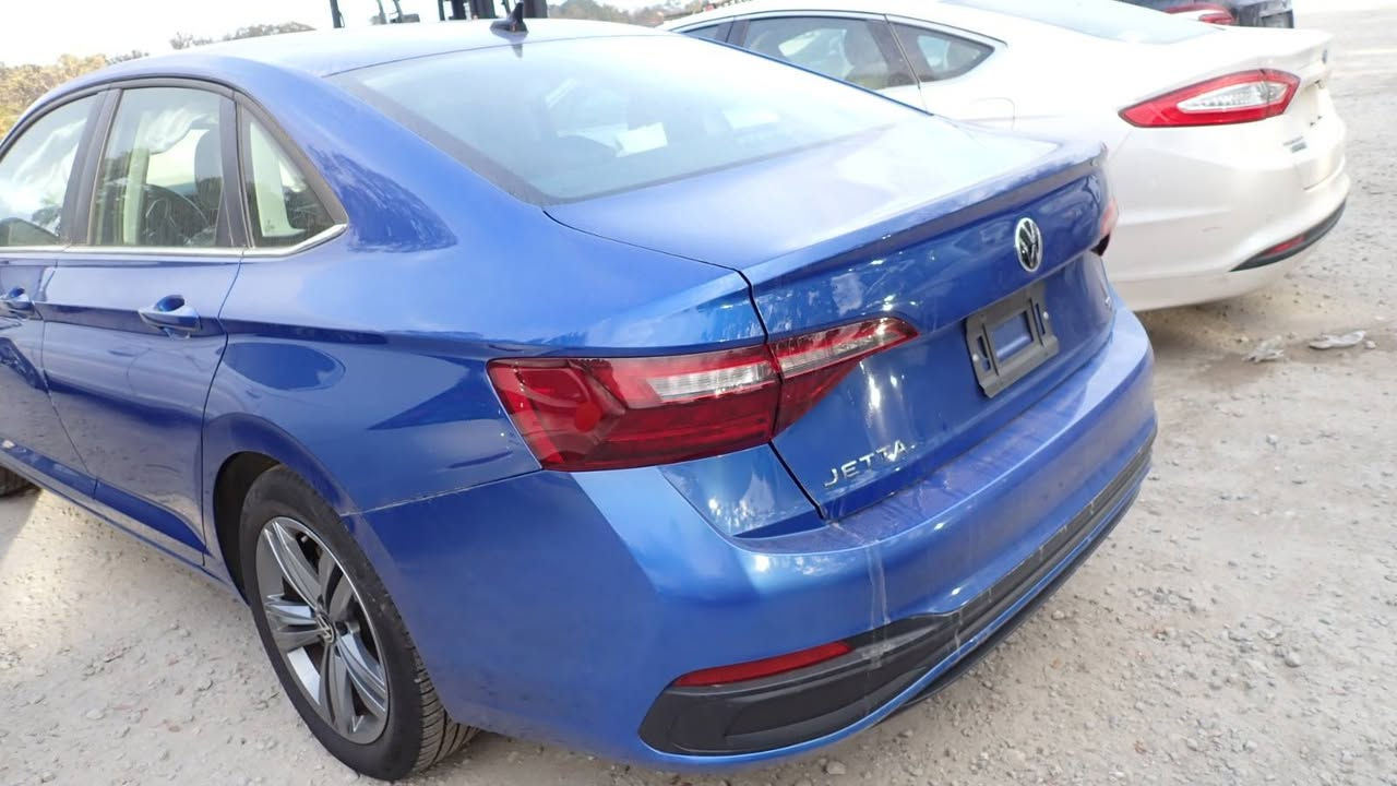 السلام عليكم
جيتا 2024 وارد امريكي
مدة الوصول الئ دبي 2/15 
الحادث كما موضح بالصور
للاستفسار الاتصال ***********
