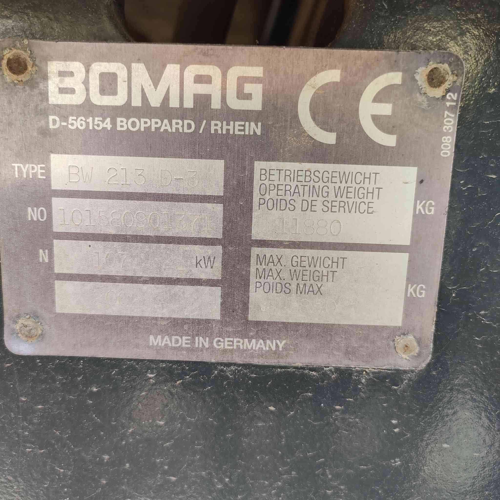 سلام عليكم 
حادله بوماك/ارقام سليمانيه باسمنه تحويل ضلفيه موديل ٢٠٠٢ حجم 213-D-3
محرك بيركنز ٦ سلندر/ مكينه بلاديه مامفتوح منها شي 
مكاني البصره /***********
#حادلات
#معدات
#حفارات
