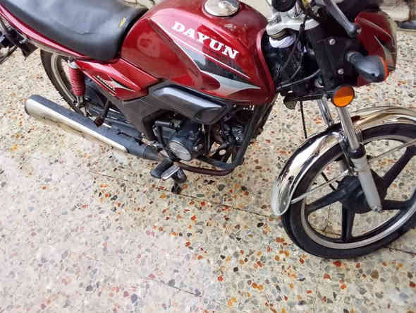 سلام عليكم دايوان موديل 22دراجه محرك ناعم ومكفول دراجه جاهزه وحلوه مناقصها برغي سعرها 700وبيها مجال كهربائياتها كلها شغاله   مكاني بغداد حي الجهاد ‏‪***********‬‏
