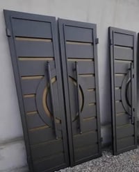 وبركاته حداد متنقل  لعمل كافة انواع الحداده الابواب والشبابيك والسقايف...