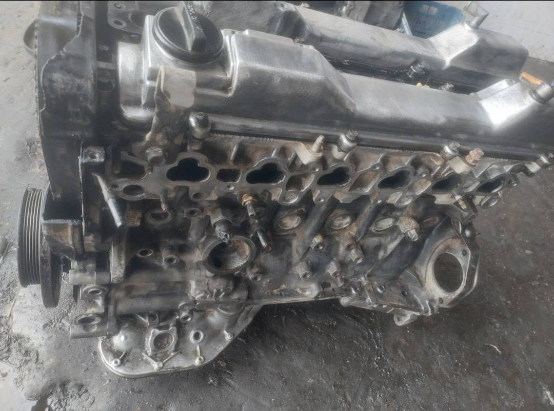 السلام عليكم محرك بطه 3000 ففتي ومحرك بطه 2500 ديلكو  ومحرك ونجي 6 ديلكو نضيفات مفحوصات لاصوت ولاتبخير بي ضمان اسبوع سعر المحرك هوه وشده والدهن 550 الف الحصوة بابل ***********
