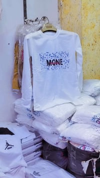 ملابس • للبيع