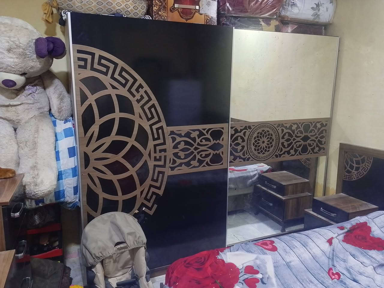 غرفه تركيه نضيفه
مكان البصره الزبير سعر 300 الف 
***********
