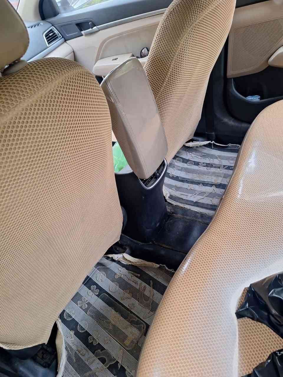 سلام عليكم
للبيع 🔴 
النترا خليجي 2017 لون ابيض 
ماشية ٩٧ الف 
مكفولة ما عدا ملاحظات مرفقة بالسونار  
للاستفسار الاتصال بالرقم 
***********
