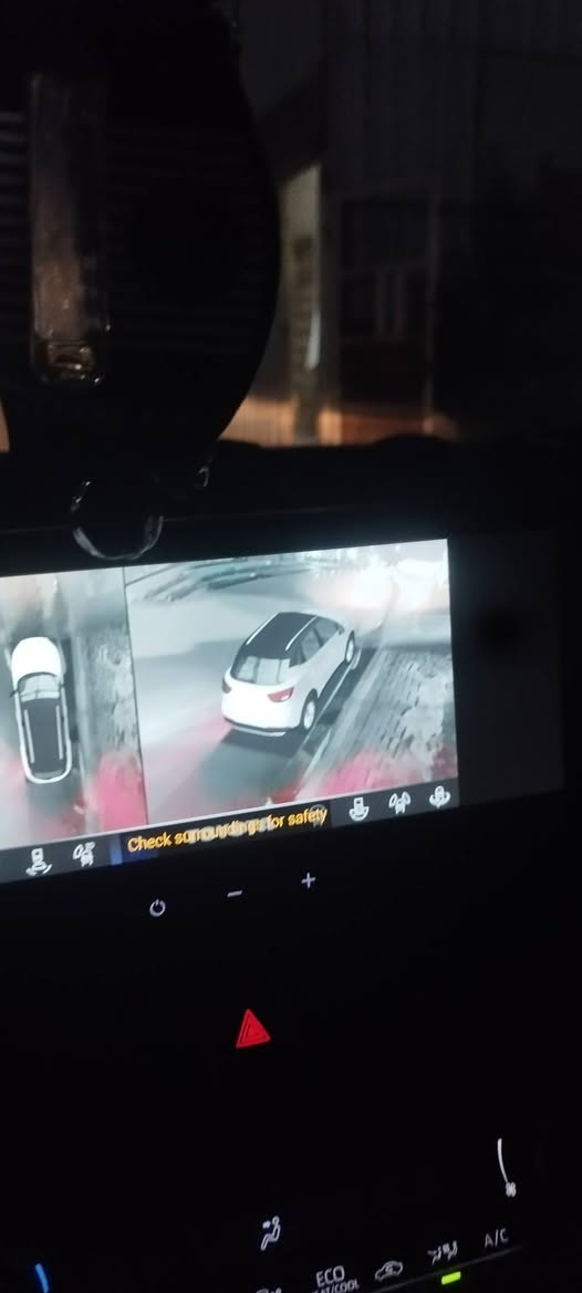 سياره كورلا كروز 24مواصفات عاليه الكبات ممشدوده السبير منازل كامرات 4سلايدر روف قياده ذاتيه مانع انزلاق هواي مواصفات السياره مكفولة كفالة للاخير ماشيه 25قتبا للزياده السعر 183وبيه مجال حق الجيه رقم الموبايل ***********مكان السياره بغداد م الصدر
