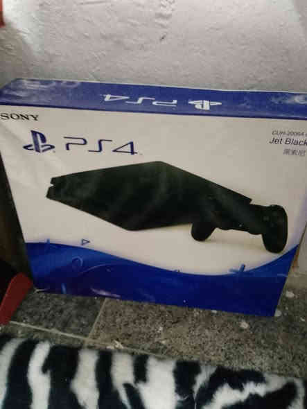 سلام عليكم بلي 4 سلم كامل ملحقاته وجديد حته كارتونه ويا وجوستكان اصليه و 5 اقراص قويه من ضمنهم بيس 21 
وحده سعره ب 80 ابيع شلع كلهن وذا تريد بس بلي هم عادي فوت خاص او ع واتس ***********
مكاني بغداد
