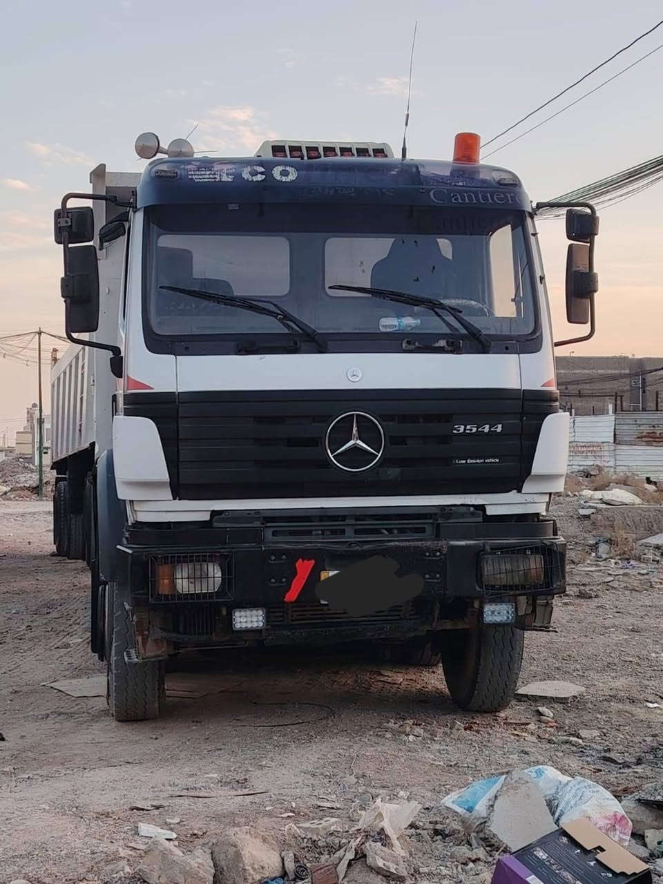 البي كرواتي قاطره مقطوره للبيع موديل ١٩٩٥ مكينه ٤٤ كير ١٨٠ مجموع جيف ام القيطان الرقم بغداد السياره باسمي تخم تاير ابيع بس للراس عادي والقطوره بوحده عادي لاستفسار لاتصال بل رقم *********** مكان بغداد الغزاليه
