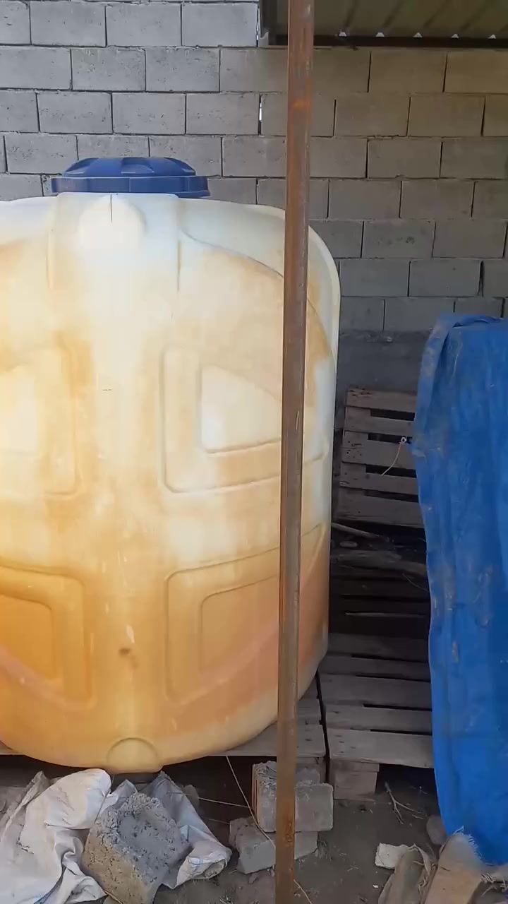 السلام عليكم تانكي بلاستك للبيع مال كاز مستعمل شي قليل 2000لتر العنوان كركوك صناعه الجديده الاستفسار ***********
