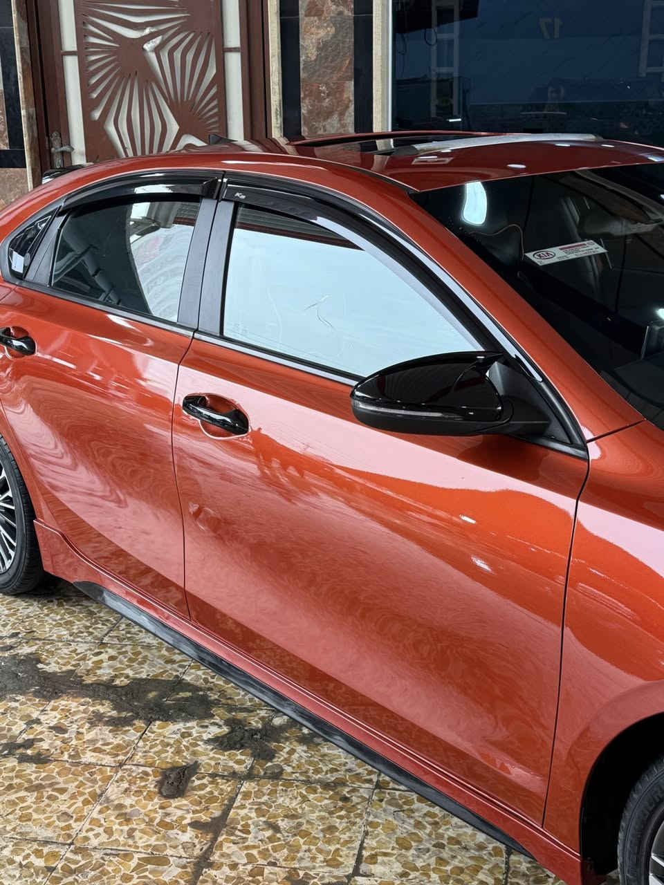 السلام عليكم
كيا فورتي GT LINE 2022

رقم اربيل 

المواصفات

فتحة سقف

سستم سماعات harmn kardon 

شحن وايرليس

تشغيل عن بعد

تحكمات ستيرن 

تحديد مسار

رادار جانبي 

بصمة تشغيل مع بصمة ابواب 

لايت لد 

بك لايت لد 

توقف ذاتي

اضواء ترحيب عند الاقتراب

ستيرن رياضي حرف (D)

 ثلاث وضعيات قيادة Mode Drive (نورمل + سمارت + سبورت)

شاشة كبيرة  8 انج + GPS+ بوصله + كامره خلفية دواره 

محرك 2000 دوش المرغوب

الضرر موضح بلمنشور 

ماشيه 82 الف ميل

السعر 163وبيها مجال

***********
***********
