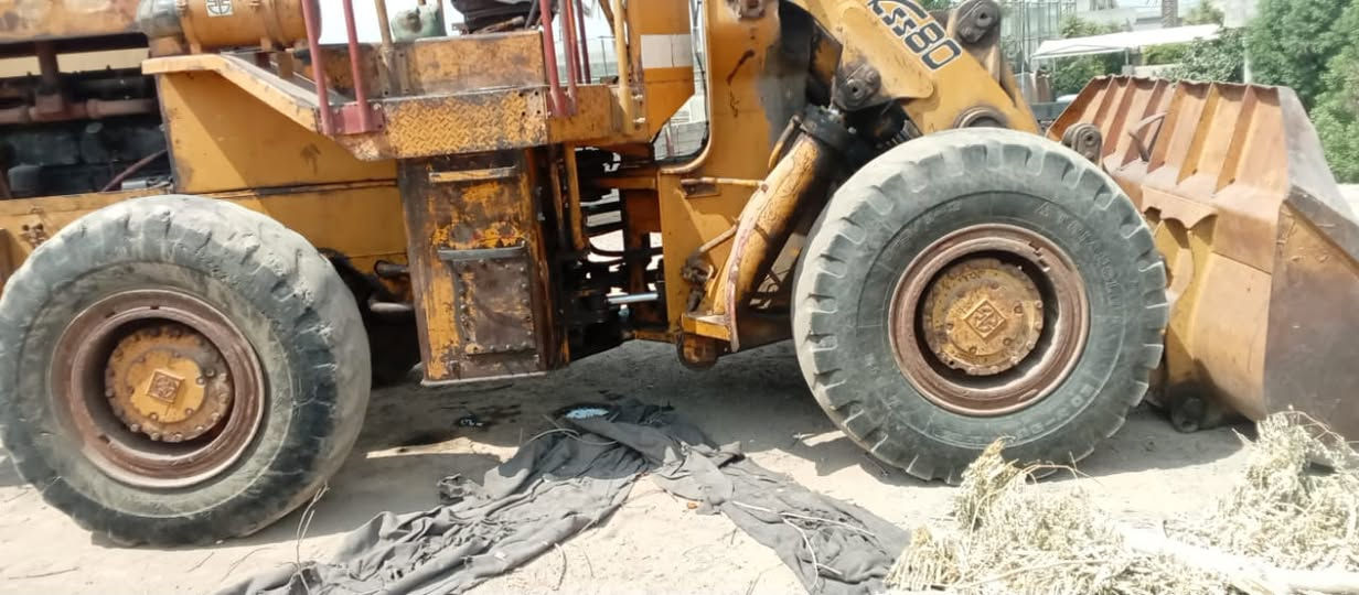 سلام عليكم  للبيع شفل  موديل 82 رقم نينوى اصفر  جاهز عل شغل ***********
