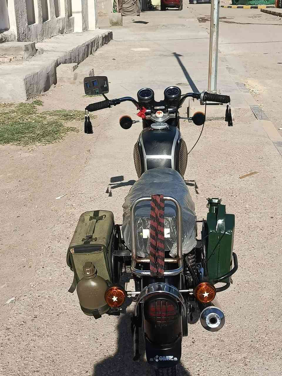 السلام عليكم دراجه mz1981 محرك قمبوره لحيم بل خشم وصوب واحد جوه الكشن ضفيره جديده كصه 5 هستوه مجفته صالنصه عسكرعية العوجه دراجه نقص برغي ما بيه متخسر عليه شي الله وكيلك كله جديده  
واذا اكو مرواس باماطور نضيف ليريده يتفضل خاص تحياتي للجنايه...


**إذا كنت صاحب هذا الإعلان وتريد حذفه لأي سبب، رجاءا أرسل رسالة إلى الدعم الفني**