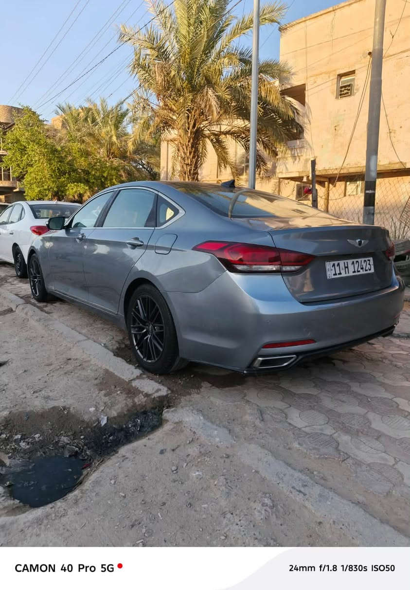 جنسيز موديل 2016رويل اعلى فئه رقم بغداد دولي..مواصفاتها معروفه السعر 135$
للاستفسار اكثر اتصل على صاحب السيارة ‭

‭0772 523 8744‬
