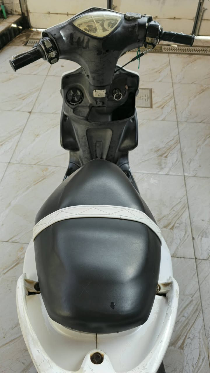 سلام عليكم
دراجه ماكس مضلع للبيع
كامله مكمله ما ناقصها شي
كلشي شغال بيه سلف كهربائيات اشاير
مكاني قرنه هور سعد هذه صاحب الدراجه يم الرقم ***********( اني مكلف بالنشر )
