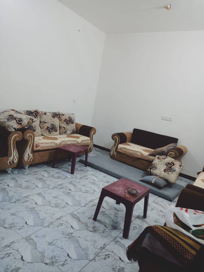 دار للبيع حي الملعب 7000
المساحه 200م
البناء بلوك
طابق واحد كامل فول لحد الباب الخارجي
البيت سعره 80مليون مطلوب للاسكان 21مليون ينزلن من سعر البيت وانت تسددهن للاسكان بالشهر 110 الف
***********
