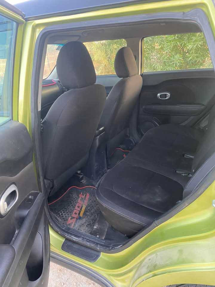 صول البيع 
مديل ٢٠١٦
رقم بغداد جديد 
محرك ١٦٠٠
السعر١٠٠
رقم موبايل ***********
