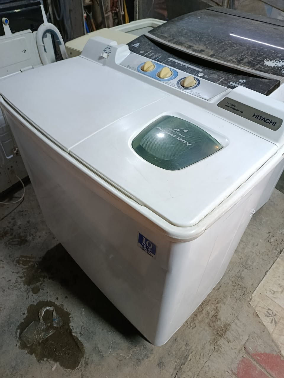 غسالة عادية حوضين للبيع 
غسالة عادية حوضين نوع هيتاشي يابانية الاصلية للبيع حجم ١١ كيلو 
حقيقي ماطورات بلادية و ضمان 
ب ٨٥ 
توصيل مجانا داخل بغداد 
***********
بغداد دورة المهدية الاولى عبدالعزيز للغسالات 
🌹🌹🌹🌹🌹🌹🌹🌹🌹
