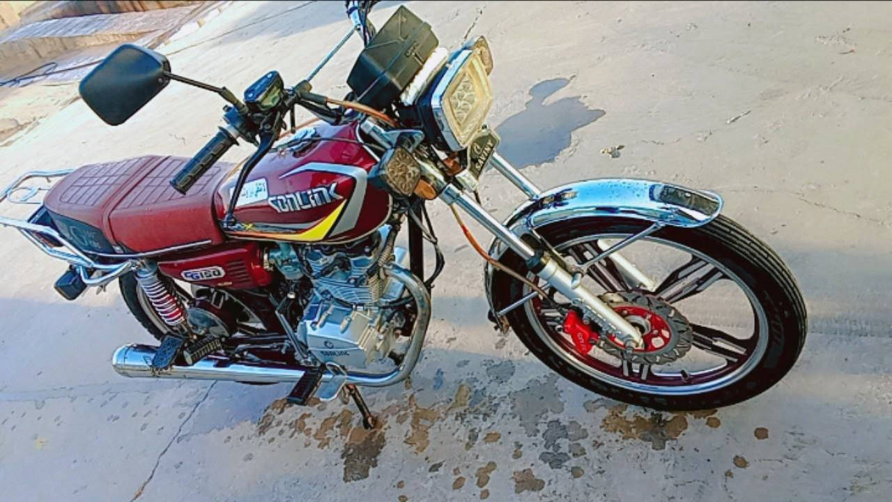 سيفان مديل 2023  كفالة عامة علة كل عيب 550 وبي مجال قليل  ***********
