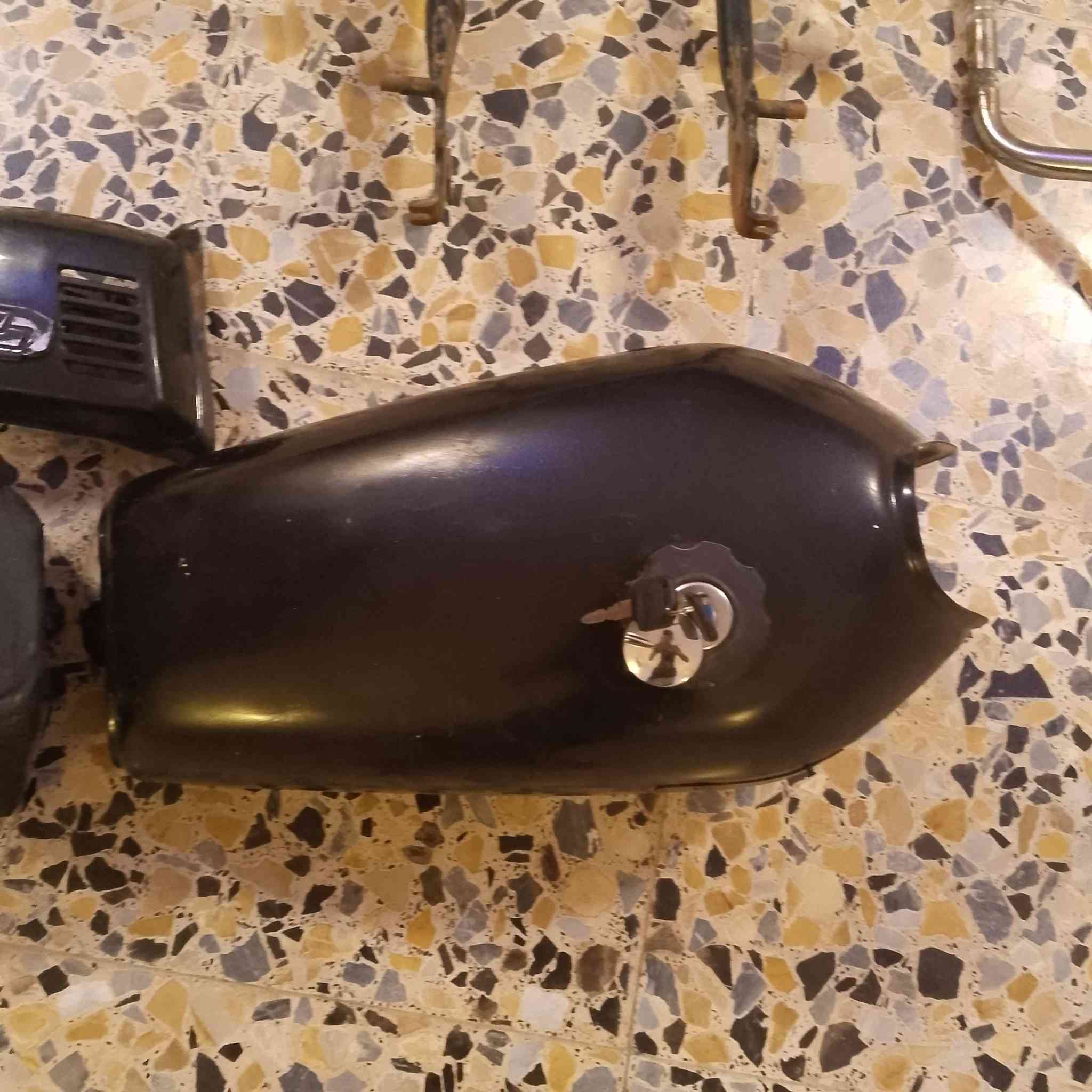 سلام عليكم غراض دراجه اربعه كير نامه تانكي وكشن وراصطه ودبلات وماشه وكفرات وسكان كله جديد سعر٨٠🔒 مكاني كربلاء المام عون(؏)  لرايدهن يجيني خاص


**إذا كنت صاحب هذا الإعلان وتريد حذفه لأي سبب، رجاءا أرسل رسالة إلى الدعم الفني**