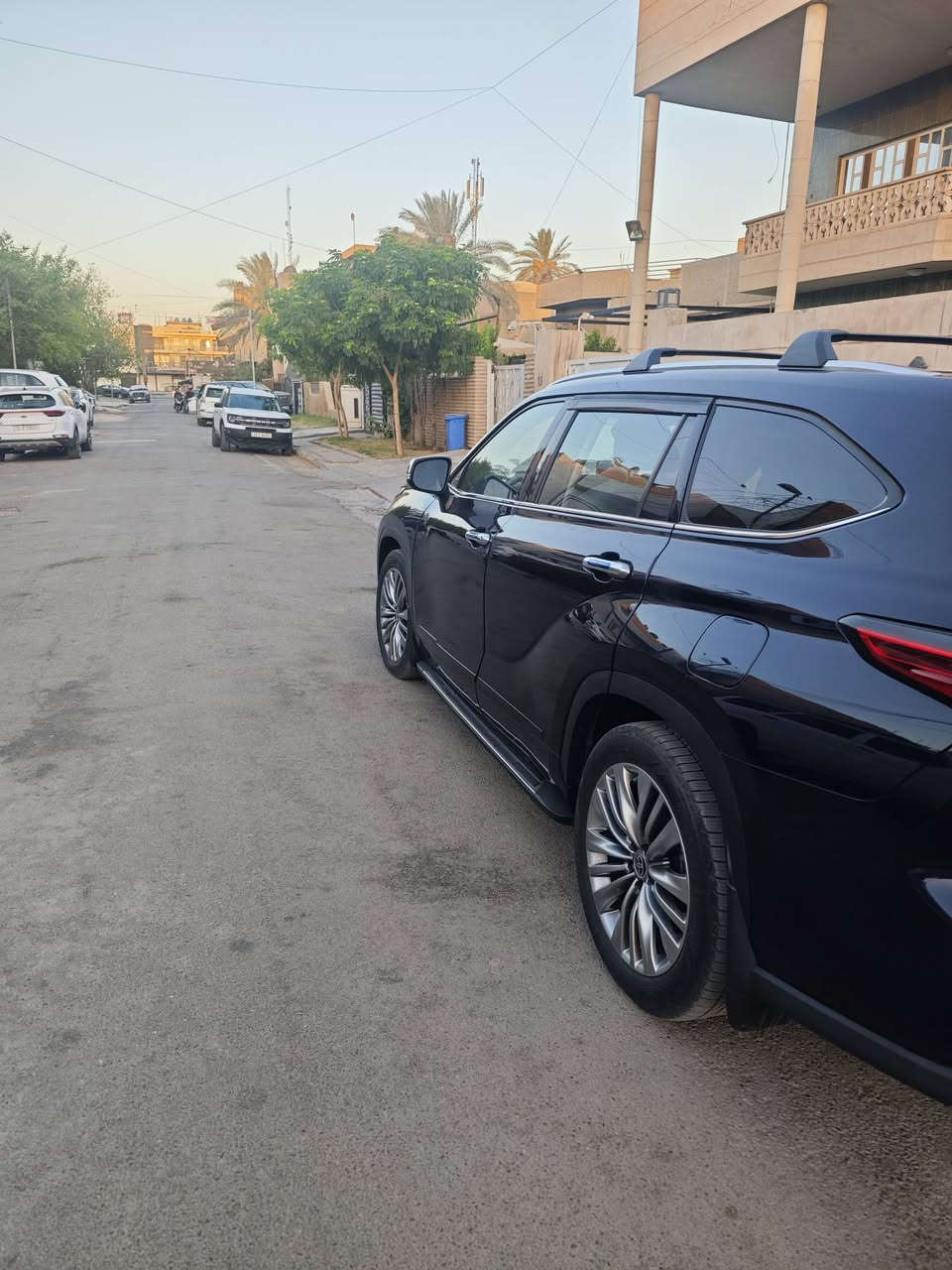 هايلندر 2020 بلاتينيوم أعلى مواصفات وارد رقم بغداد حادث بسيط صبغ دعاميه أمامية رقم بغداد ت***********
