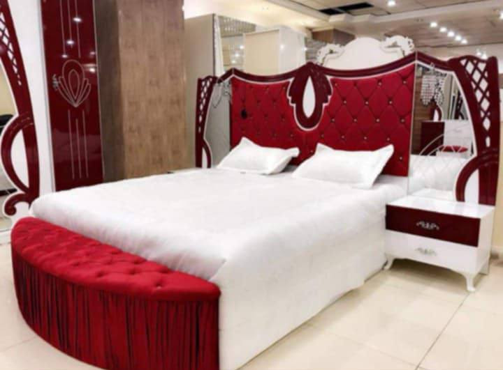 السلام عليكم غرفه للبيع ماليزيه السعر 900 جديدة ما مستعملة ***********
