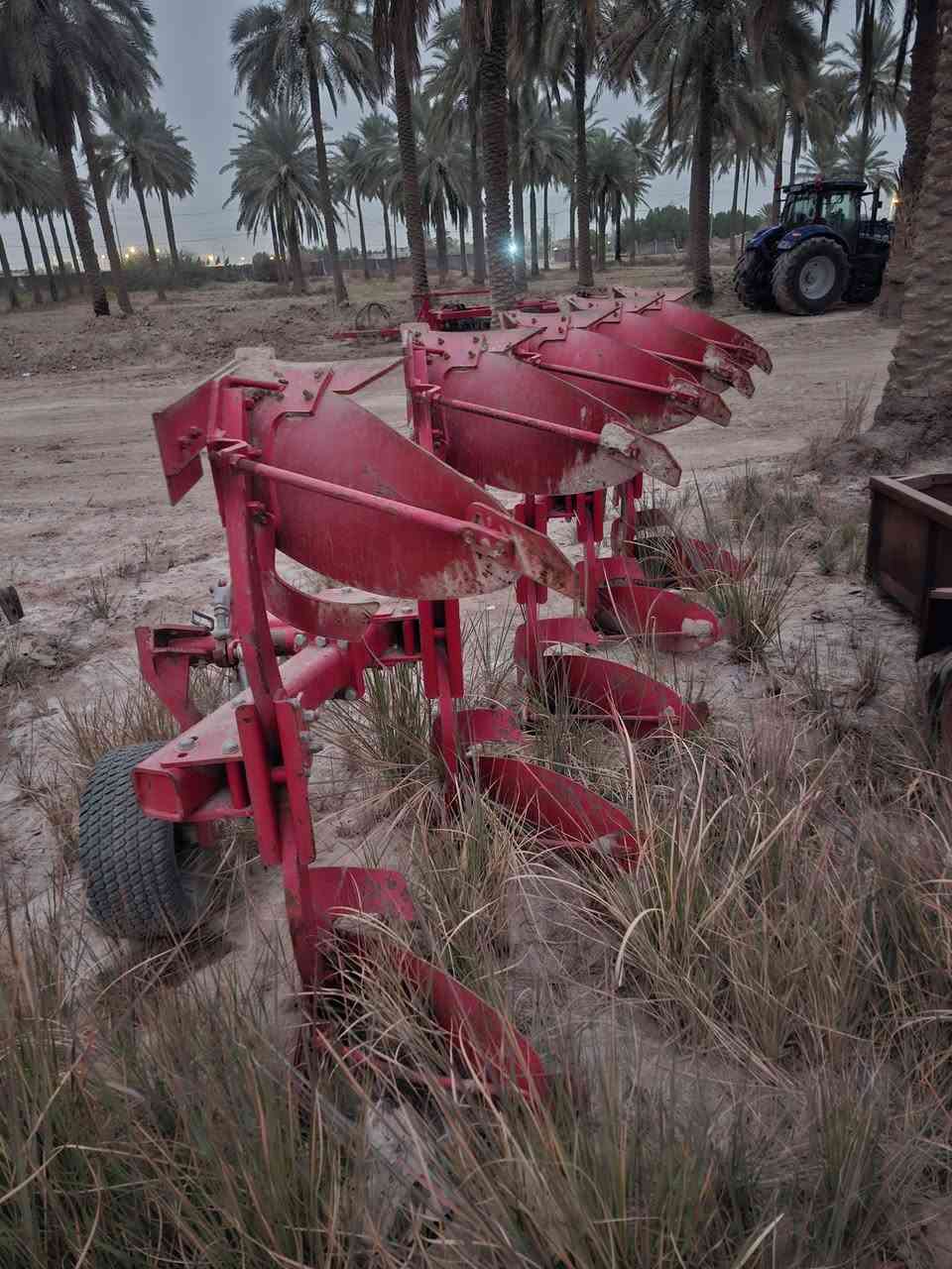 السلام عليكم
فدان خماسي قلاب للبيع 
العنوان بابل مشروع المسيب 
الاتصال والاستفسار على الرقم الاتي
***********
