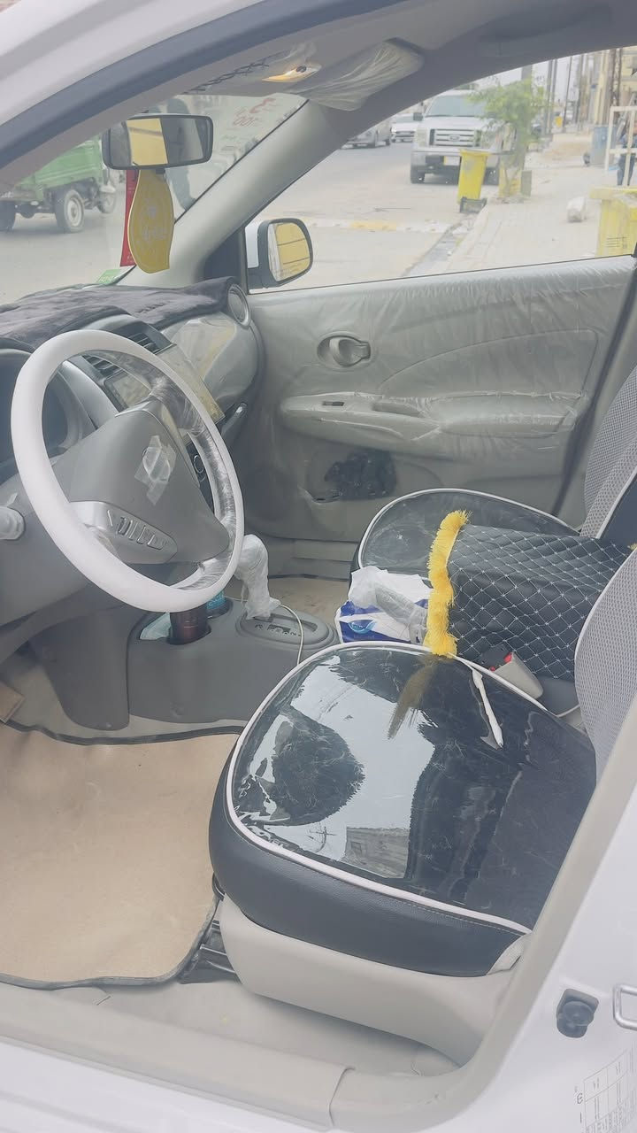 سلام عليكم نيسان سني  مديل 2025 ماشيه 13مدوشمه كامله سياره كلش جديده بيه ضمان3سنوات شركه السور ام لبليته زركه هندي ***********مكلف بل نشر هاذ رقم صاحب سياره
