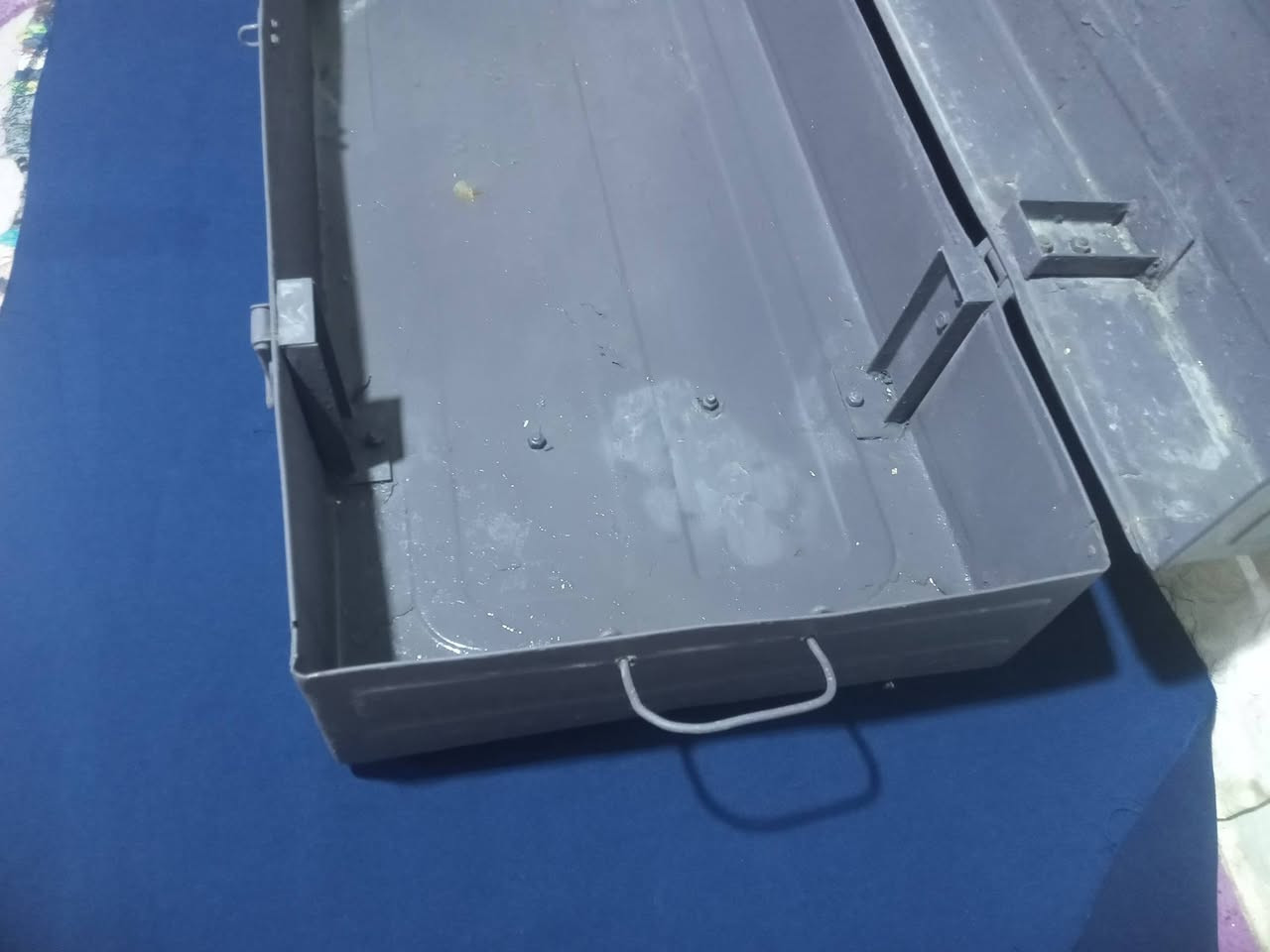 صندوق حديد قديم قياس 90 سم 39 سم 22 سم للبيع 30 الف


**إذا كنت صاحب هذا الإعلان وتريد حذفه لأي سبب، رجاءا أرسل رسالة إلى الدعم الفني**