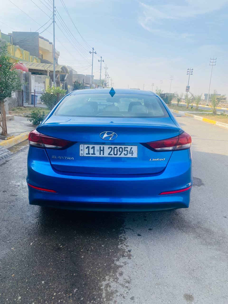 النتره ٢٠١٧لمتد  كشنات كهرباء تدفئه اشاير بلمري شاشه كبيره وشاشه اعطال  مري نقطه عمياء كامره دواره ويل ١٧ بصمه ابواب وتشغيال ٣ انضمه قياده يرادت كروم  وبقيه الموصفات بل لمتد السعر ب ١٢٨ رادار امي خلفي  ماشيه ٩٦ المكان بغداد العبيدي. الرقم ***********
