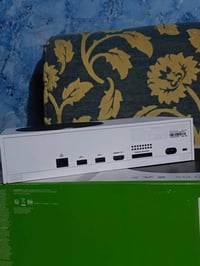 اكس بوكس سيريس اس للبيع مستخدم 30 ساعه فقط كامل ملحقاته الاصلية لوك ست...