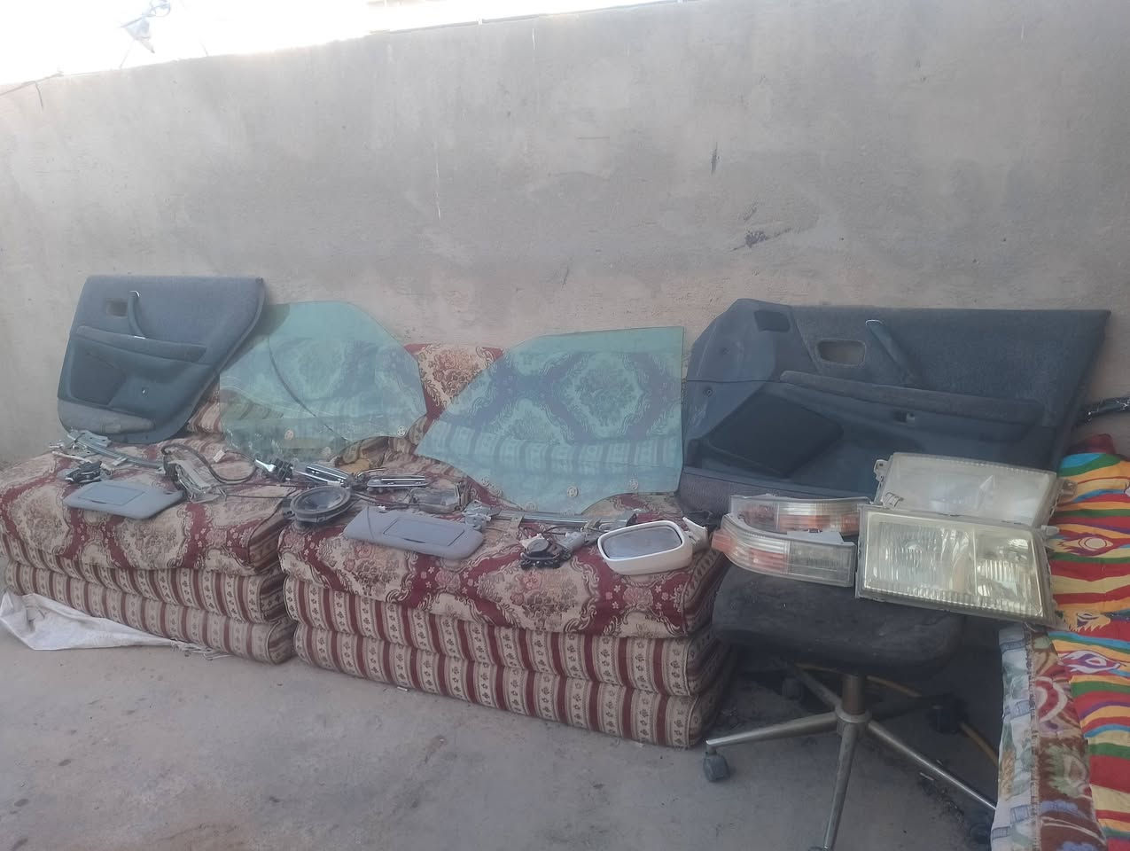 غراض مال سيارة راس الثور فلات وهذا رقمي *********** مناسبات
