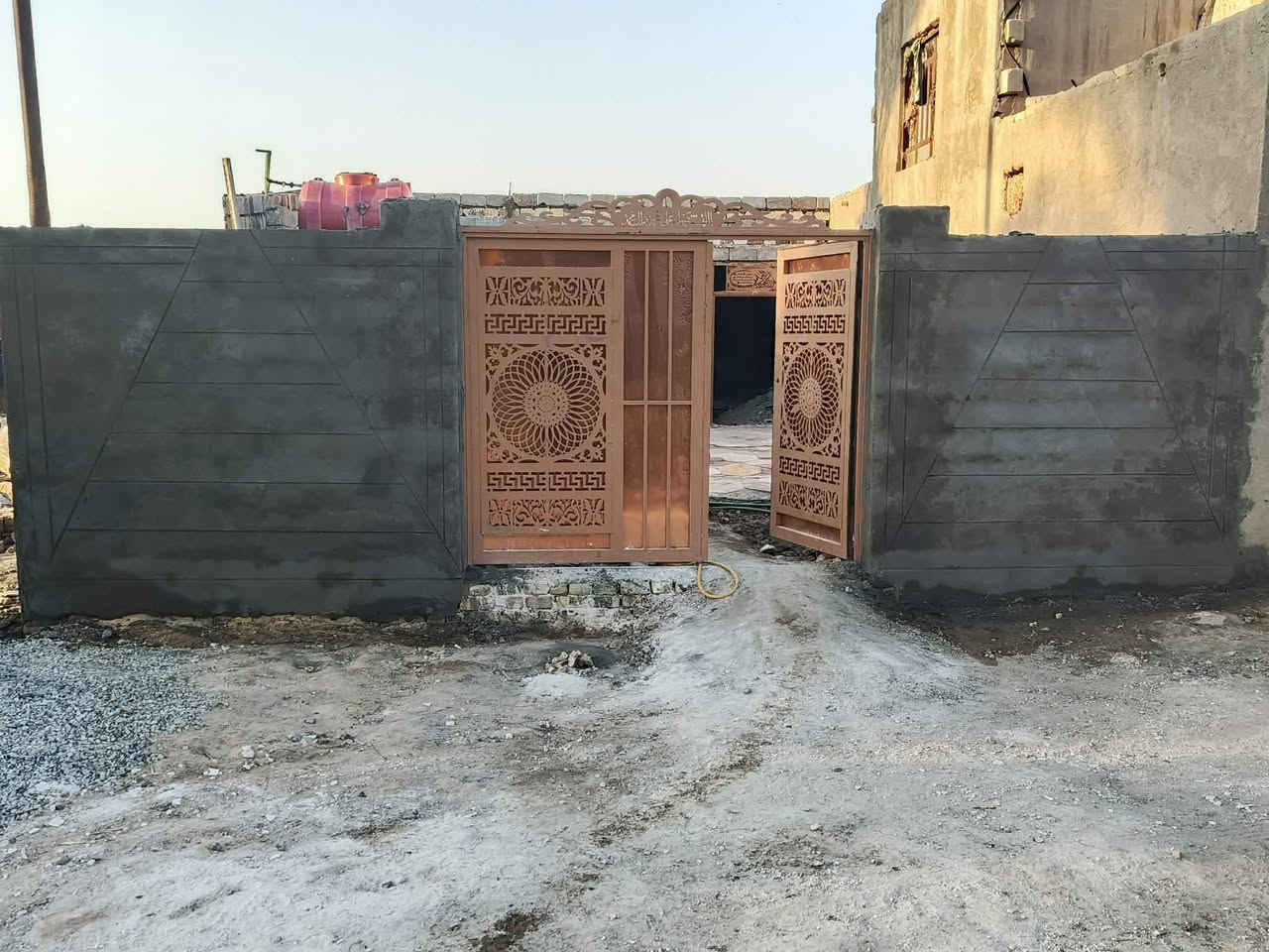 اسلام اعليكم خلفه بناء لبخ متفرغ
حالين خابر وتدلل العمل يكن بإشراف مهندس 
*********** والتزام بلموعد
