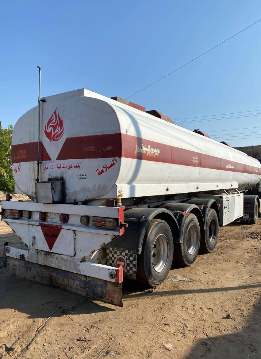 سحال كاربلس للبيع بويلر دناكير 13 مربع يرادله زوج تايرات فقط سحال جاهز للشغل من بويلر  ومن كهربائيات ومن سلامه مكاني الانبار رمادي للاستفسار الاتصال على رقم ***********
