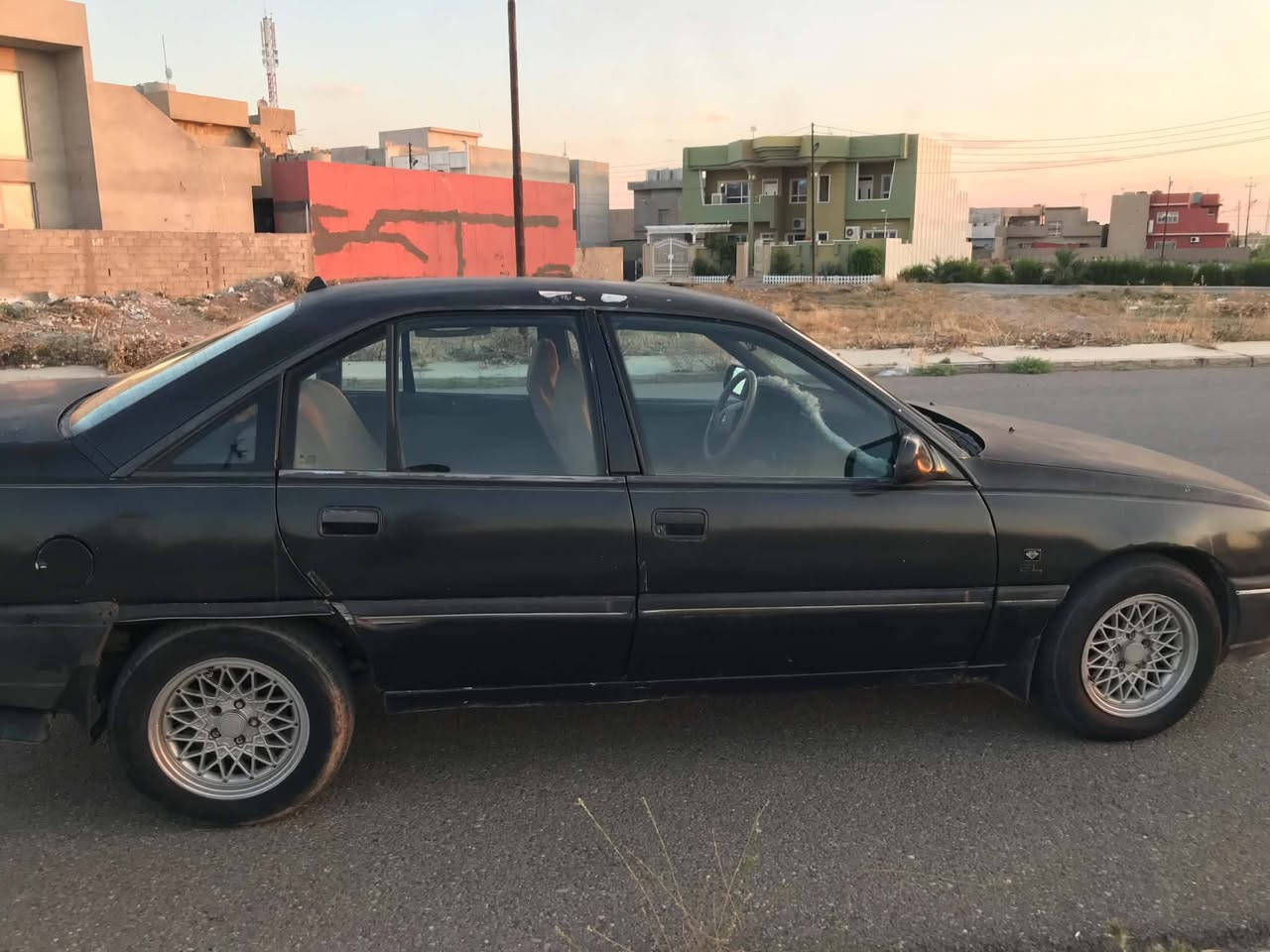 /اوميكا
موديل  90
حجم 20
كير اوتماتيك  جديد شديته مال كصه 
طخم جديد  
صبغ عام جماليا
رقم الماني 
سنويه عضم لغاية 29
اني شرعي  سياره بسمي
شرط تحويل

مكاني موصل ---- برطله
استفسار  والتفاصيل اكثر اتصل ع ارقام
#سعر  34 بيه مجال لطيبين 
(***********) اسيا
(***********)كورك
@الجميع
