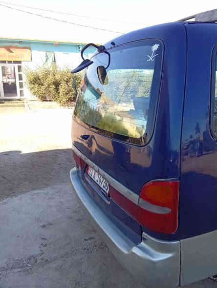 كيه بريجو للبيع موديل ٩٧ كير محرك اكسل مكفولات تخم تاير لسيارة مصبوغ حزام رقمها بغداد وخط وبحث مصفرات مامطلوبه كلشي
لسعر ٧٥ بيها مجال بسيط 
للاستفسار الاتصال بالرقم 
***********
***********
