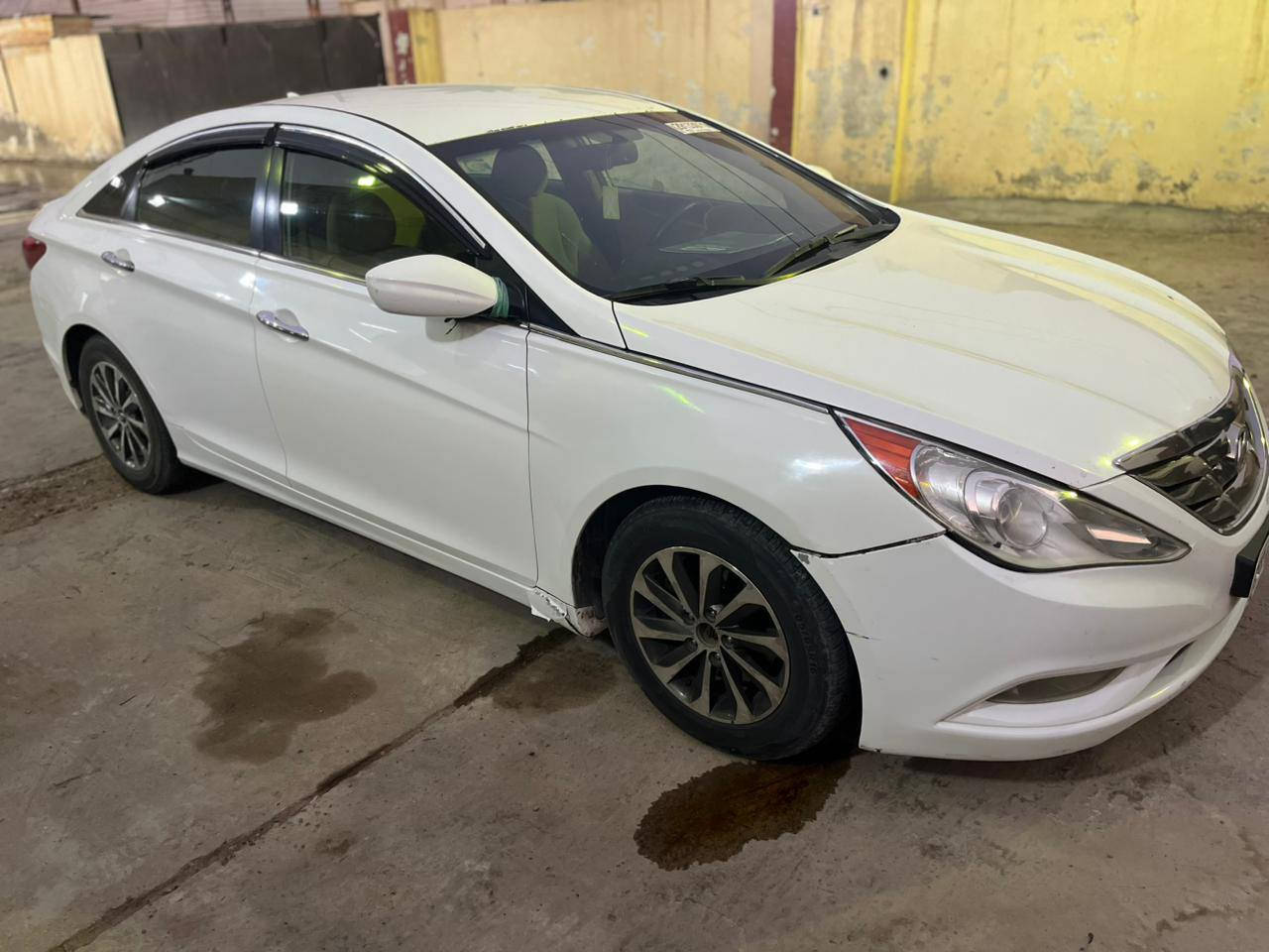 السلام عليكم
 سوناتا امريكيه 2013 
جاملغ عكس السايق مصبوغ  +بارد بسيط احسبها قطعتين موضح كلشي بالسونار وبعض ملاحظات البسيطه
 
عده البنارمه و البصمه
تحكم بالمري   تبريد فول 
كشنات تدفئه تبريد 
تخم تاير
باتري جديد
مكينه 2400gdi 
كير+ محرك +شاصي/ كله كفاله 
 العنوان حله
  رقم بابل دولي باسمي 
سياره جدا نظيفه استخدام شخصي فقط لدوام


**إذا كنت صاحب هذا الإعلان وتريد حذفه لأي سبب، رجاءا أرسل رسالة إلى الدعم الفني**