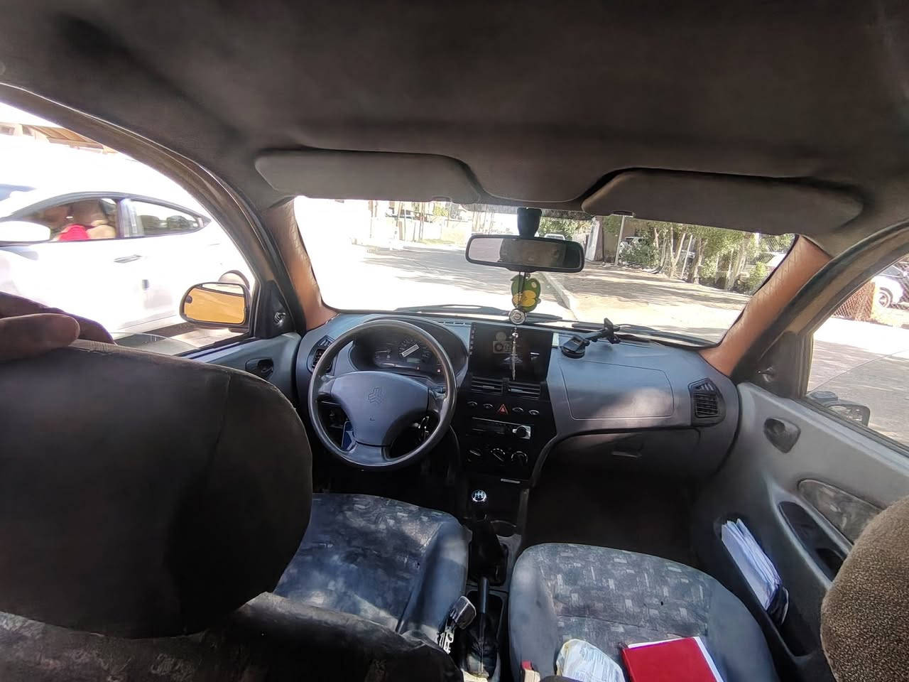 طيبة للبيع  2015سنوية انتهت شهر 12 مصفرة هيئة وغرامات  
البحث وصل الخط جدد هذه الشهر  سويتهن مكينة تبريد تفرعات جدد سيارة مبدل جاملغ عكس السايق والخلفي بي طخة مصلحة   بدون دواخل  رايدهة ب33 مكاني بغداد حي الفرات  للاستفسار والتواصل رقم *********** متواجد واتساب
