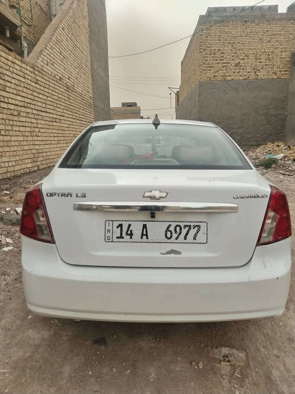 للبيع سياره اوبترا مديل ١١ لون ابيض رقم انكليزي بأسمي بيها قطعتين جاملغ الايسر مصلح والايمن الخلفي بيه معجون وبيها تكحييل كير ومحرك خير من الله تجي اشوف بعينك السعر ٦٧ رقم الموبايل ***********
