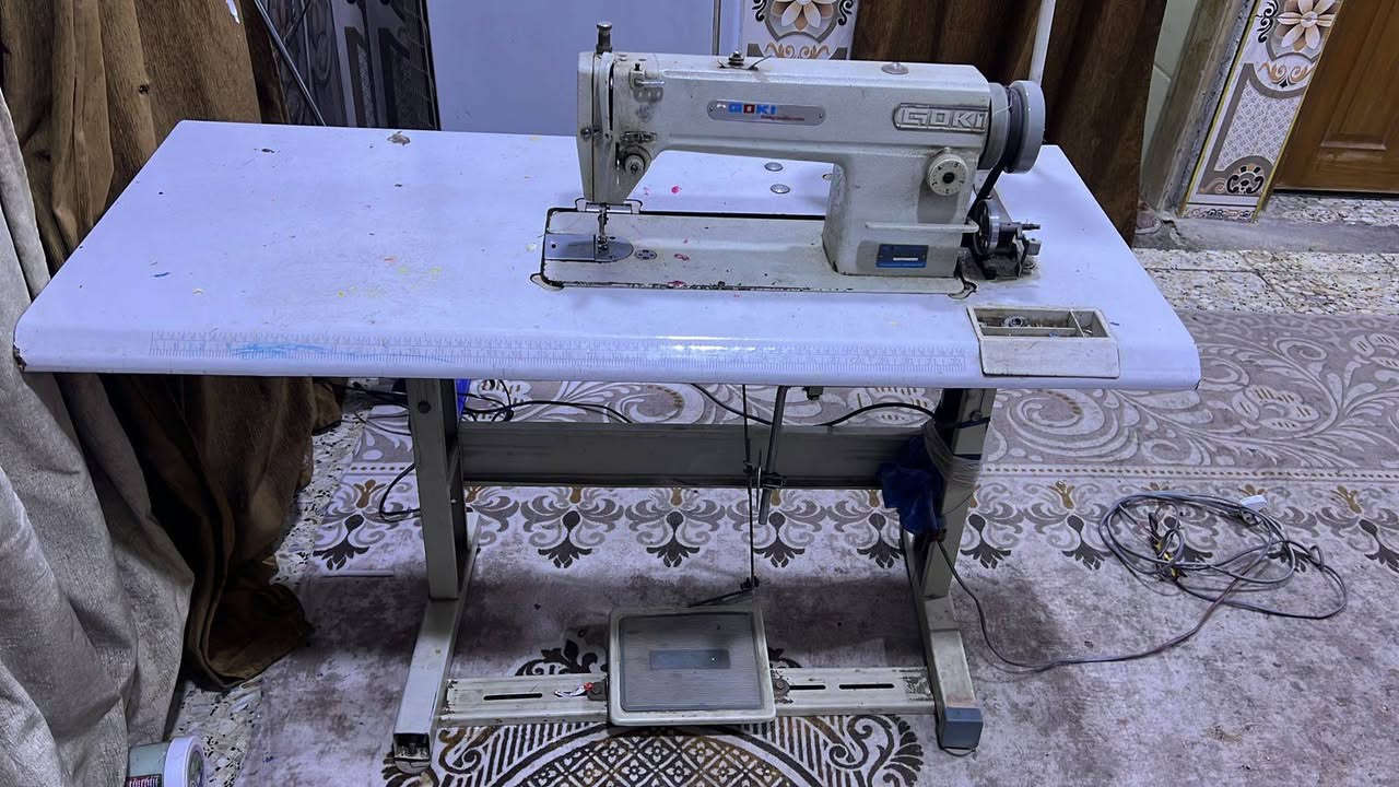 مكينة خياط للبيع شغاله مابيها شي مثل ما واضحه بالصوره السعر٢٠٠ وبيها مجال مكان المكينه نجف كوفه  مكلفه بالنشر اي استفسار اتصل ***********
