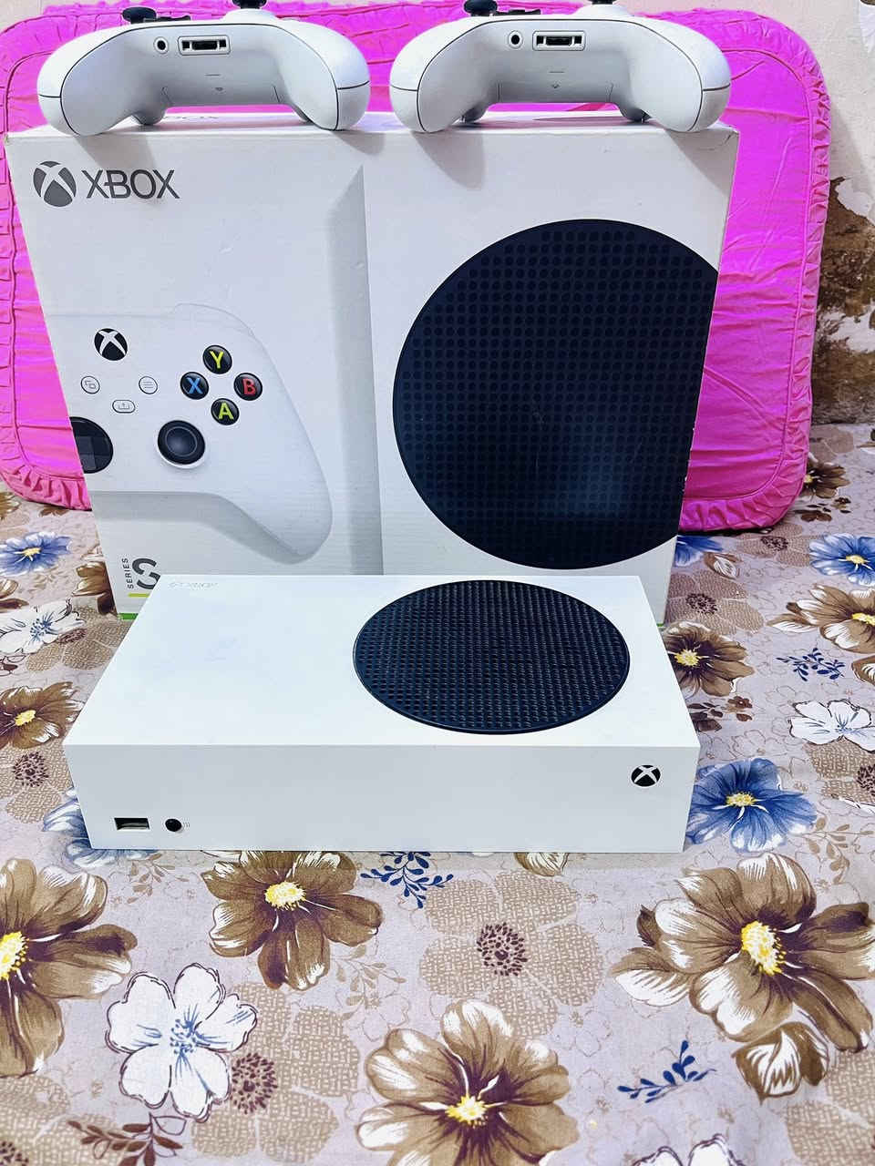 السلام عليكم
عندي xbox series s مستعمل للبيع نظيف كلش ما مفتوح ملحقاته كامله وياه اثنين جويستك نظيفات مابيهن اي خلل وبيه لعبة Gta 5 للبيع ب350 وبيه مجال بسيط اذا تجيني من بعيد مكاني مدينة الصدر


**إذا كنت صاحب هذا الإعلان وتريد حذفه لأي سبب، رجاءا أرسل رسالة إلى الدعم الفني**