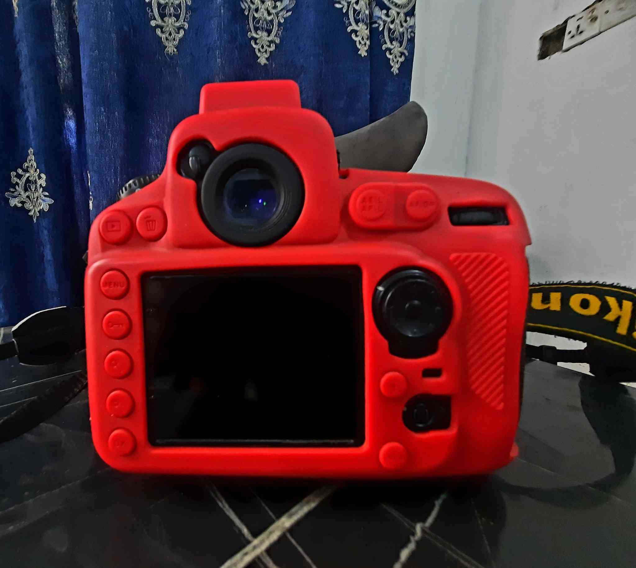 سلام عليكم
كامرة نيكون 810
فول فريم
مواصفات
 وحش تصوير 
غنية عن تعريف 
كامل ملحقات 
عدسه 70.300 اخت جديدة 
شاحنه 
بطاريه عدد 2
احزام كتف
رام 32 
جنطه حجم صغير 

مكان بغداد 
ما عندي توصيل 
سعر خاص


**إذا كنت صاحب هذا الإعلان وتريد حذفه لأي سبب، رجاءا أرسل رسالة إلى الدعم الفني**