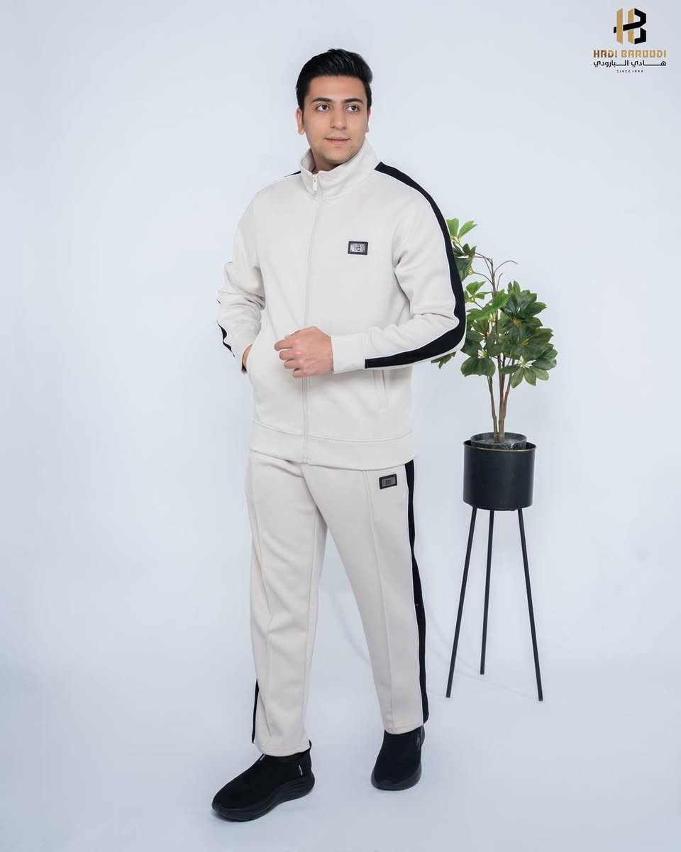 ⁨ ⁨ ⁨ تراك فخم بصيغة رسمية تعكس ذوقاً رفيعاً
تناغم في القصّة والتفاصيل يمنح حضوراً واثقاً
إطلالة راقية تليق بالمظهر العصري المتزن✅❤️
سعر التراك (49.000) الف
متوفر بالقياسات (- M - L - XL - XXL)
متوفر توصيل لجميع انحاء العراق 🌺
عنواننا — كربلاء المقدسة
الفرع الاول - شارع السناتر فرع بانوراما مول 
الفرع الثاني - شارع الجمهورية مجمع الكوثر
الفرع الثالث - الجمعية مول الحارث
للتواصل يرجى ارسال رسالة على الخاص او الواتس اب او الاتصال 
على الرقم ***********
***********
#أزياء_هادي_البارودي 
اهلا وسهلا بكم 🌺⁩⁩⁩⁩⁩⁩⁩⁩
