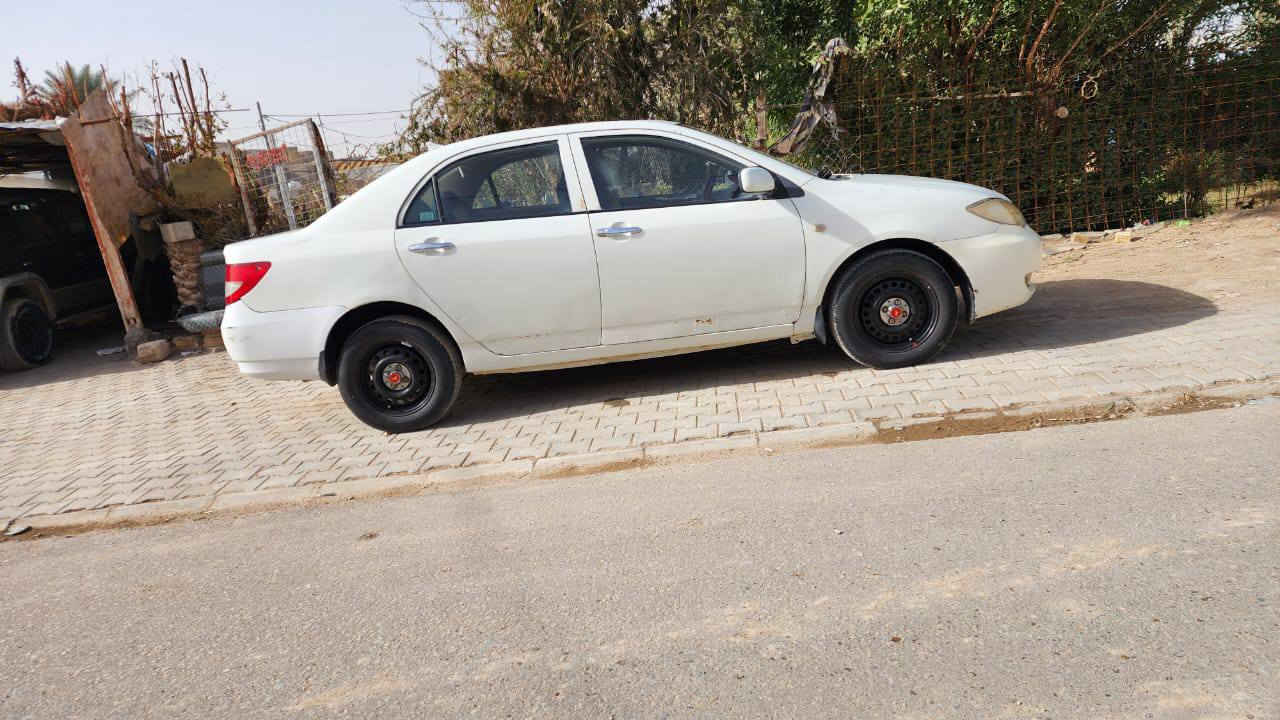 السلام عليكم بيوايدي f3 2011
رقم دولي سنويه لل30 بأسمنه سياره جاهزه مكينه وكير حداديه تخم تاير كلشي جديد تبريد ثلج ملكطه دوايره فقط 

مكاني ديوانيه.          السعر 47.        بيع او مراوس 

***********
