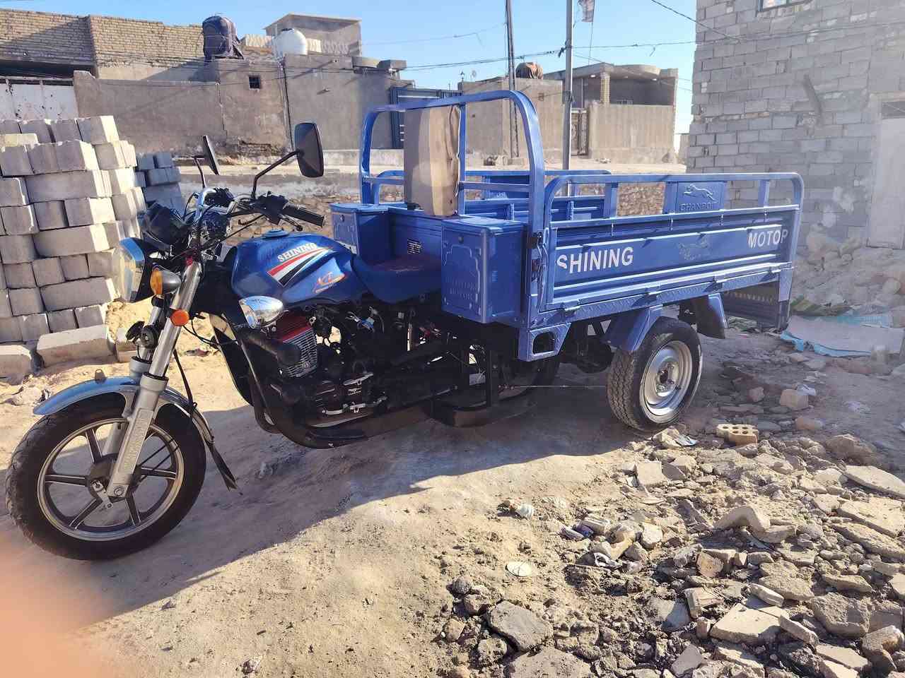 سلام عليكم ستوته للبيع دولفين مديل 2023مكينه 200رقم نكليزي ستوته جديد كلشب ماعايزه سعر 2700وبيها مجال للشراي بيخير ودلل هاذه رقمي *********** عنوان النجف الاشرف
