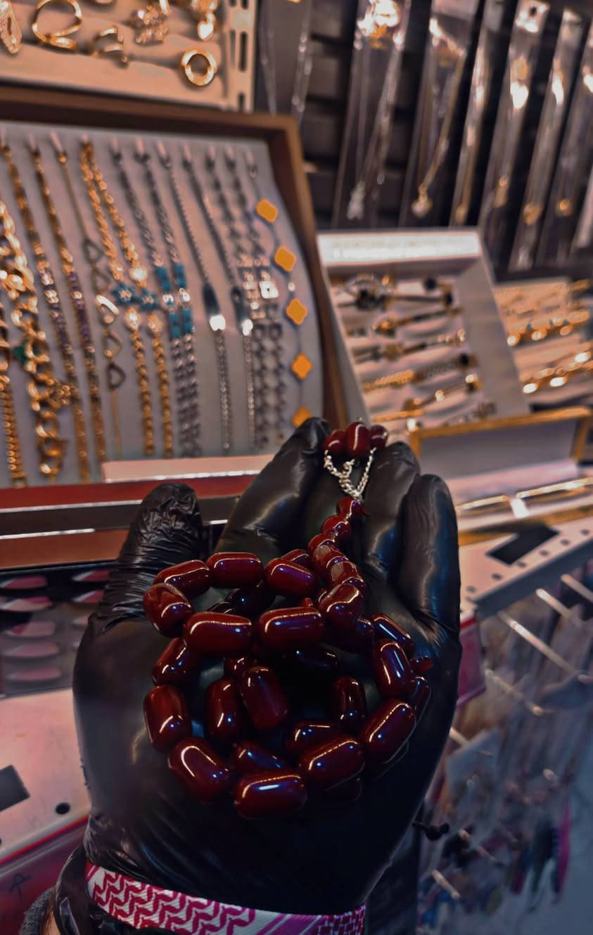 📿✨ مسبحات فاخرة… عنوان للأناقة والذوق الرفيع
🔴 أشكال مميزة مختارة بعناية
🔹 مناسبة كهدية راقية أو اقتناء خاص
متوفرة الآن في مكتب المهندس1
للإستفسار التواصل معنا عبر بريد الصفحة أو على:
WhatsApp:***********
Telegram:eng2005a
Instagram:eng2005a2

📍 الموصل-حي التعليم العالي-سايدين المول بجانب صيدلية سما التعليم

🚗 يتوفر توصيل داخل الموصل خلال أقل من 24 ساعة
