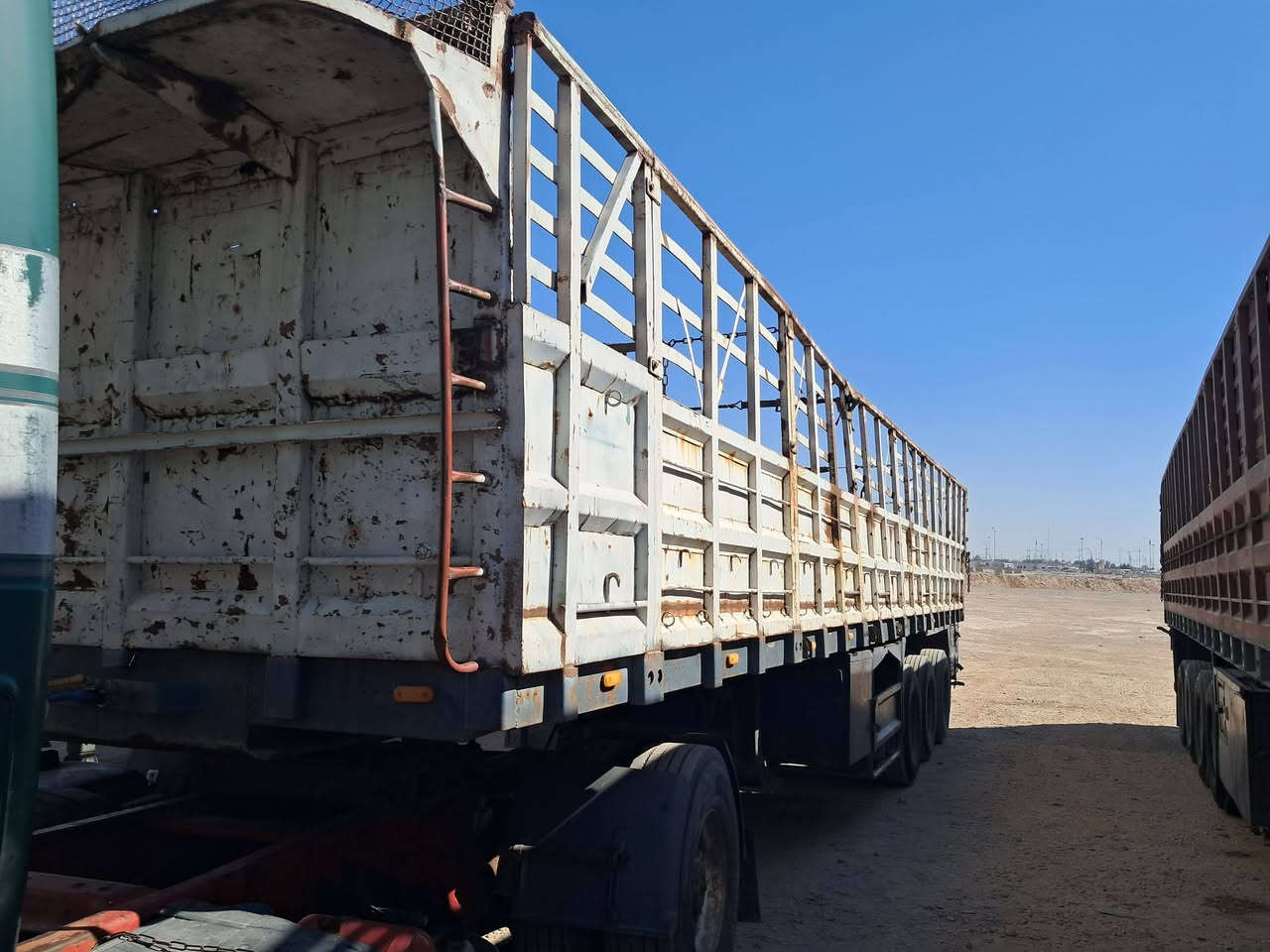 سلام عليكم كرواتي موديل ٩٣ مكينه ٣٥ سعر٢٥٠ ورقه وبيه مجال الاتصال على رقم ***********
