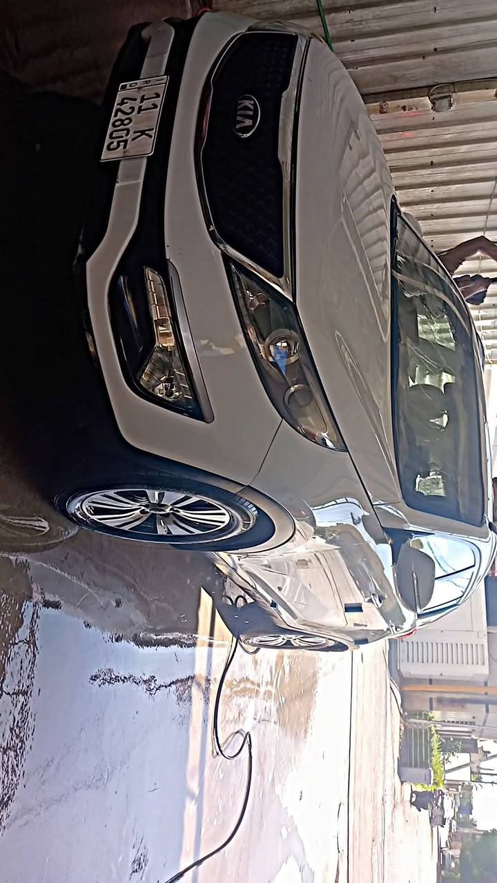 سبورتج ٢٠١٥ خليجي سلوفاكي gdi گير ومحرك وتبريد ثلج مكفول تحكم ستيرن نظام ايكو اقتصادي سياره نظيفه استخدام شخصي والرقم انكليزي وسنويه لل٢٠٢٩ باسمي السياره السعر (١٢٧ شده و٢٧) للاستفسار ***********

