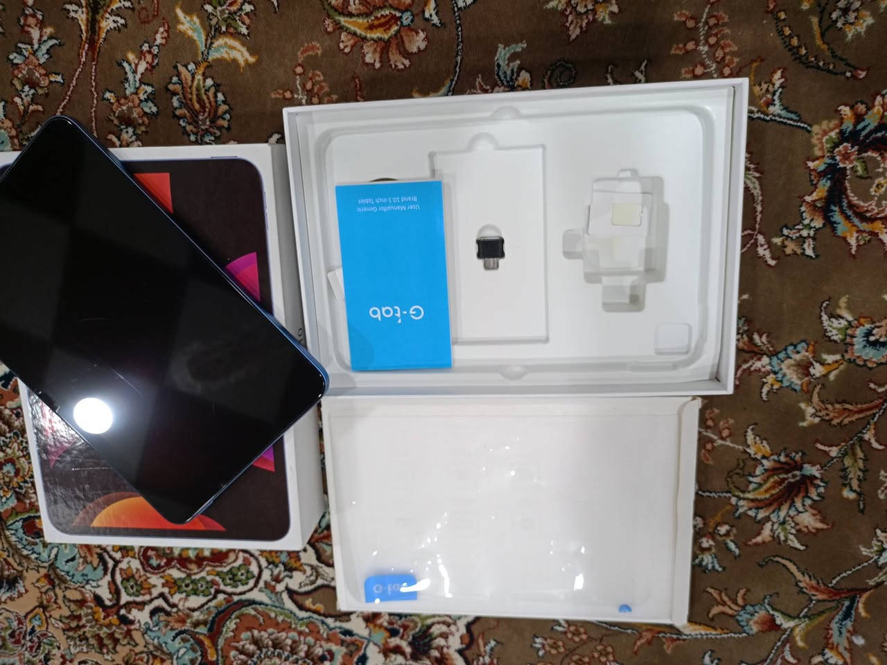 G Tab10 
ذاكره 128 
رام 4+4 
بطاريه 6580
معالج 2 
كاميره امامي 8 
خلفي 5 
الاسفسار عن السعر اتصل عل *********** 
***********
