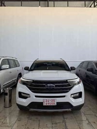 Ford Explorer XLT 2023  ٢ باب بخ امريكا بدون دواخل بدون ارباك  السيارة...