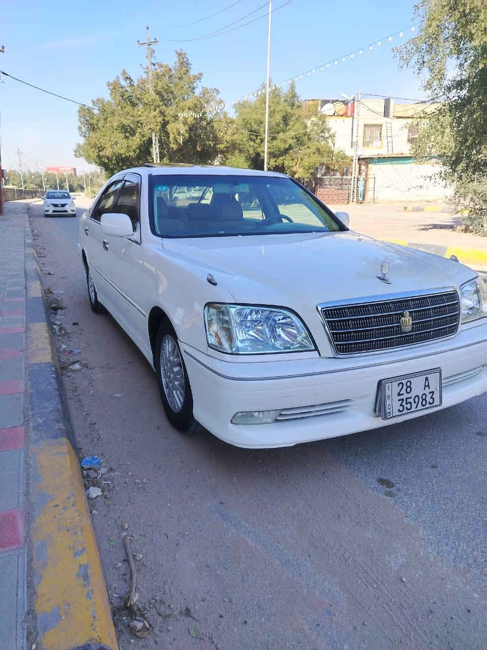 السلام عليكم  ملكه مديل ٢٠٠١ نجف بسمنه
فول اربع دكم فتحه 
بيع او مراوس حسب القناعه
مكاني النجف
السعر ١٤٥
***********
